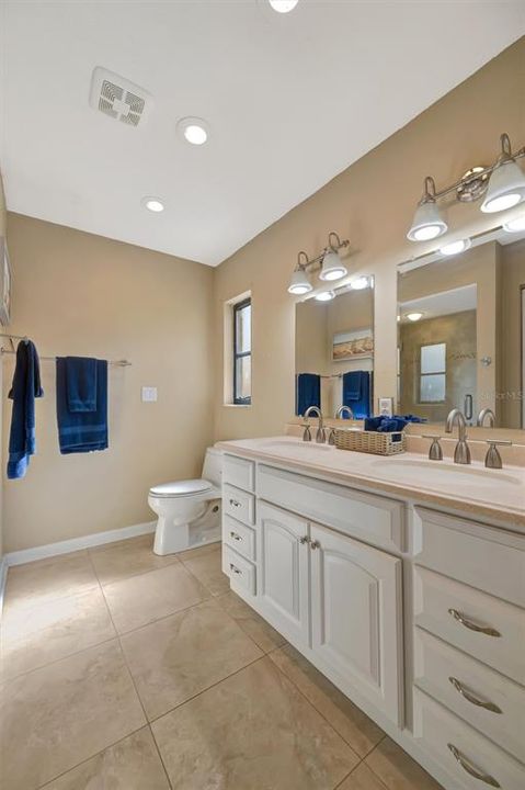 待售: $349,000 (3 贝兹, 2 浴室, 1680 平方英尺)