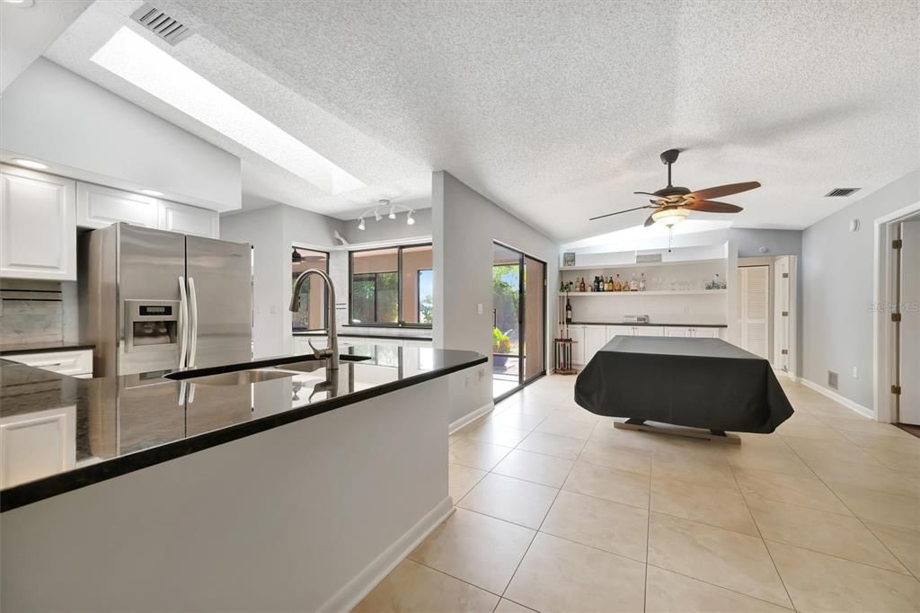 待售: $349,000 (3 贝兹, 2 浴室, 1680 平方英尺)