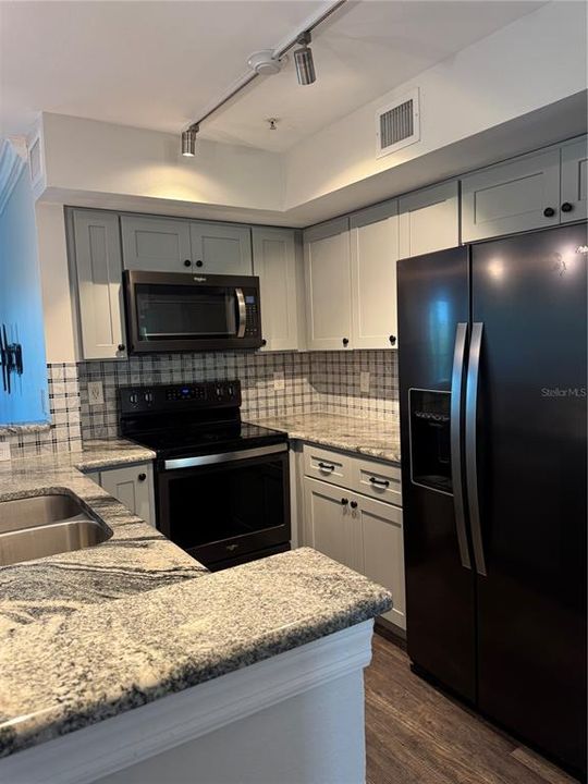 В аренду: $2,600 (3 спален, 2 ванн, 1186 Квадратных фут)