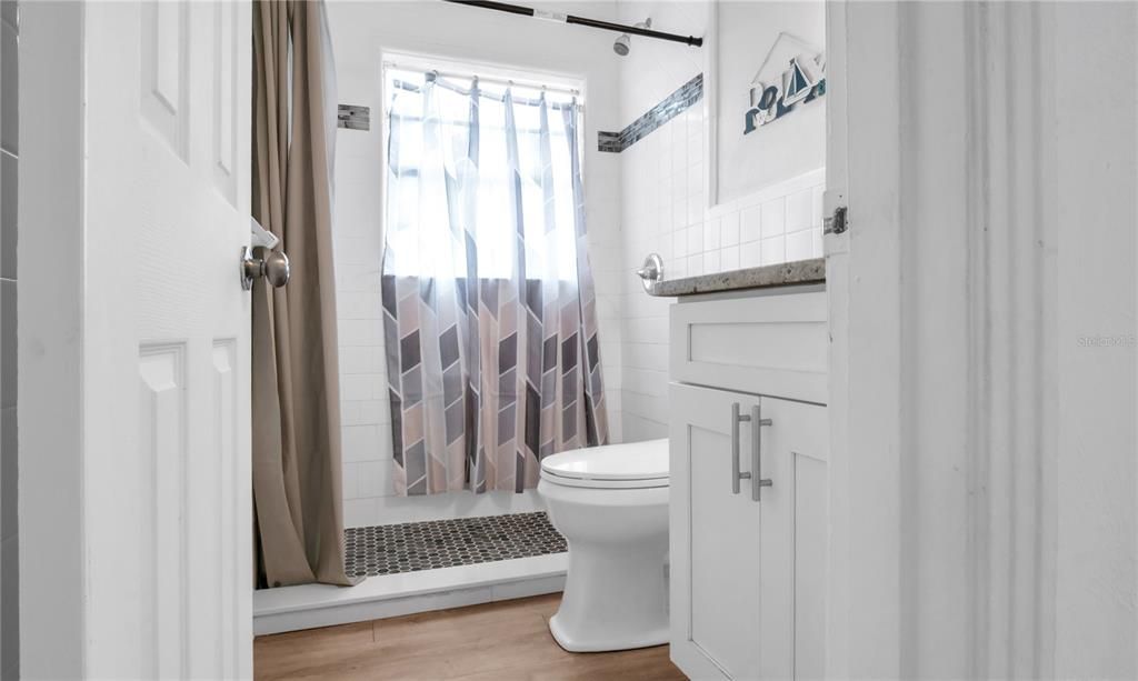 En Venta: $255,000 (3 camas, 2 baños, 1403 Pies cuadrados)