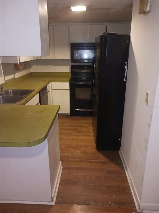 В аренду: $1,800 (4 спален, 2 ванн, 1344 Квадратных фут)