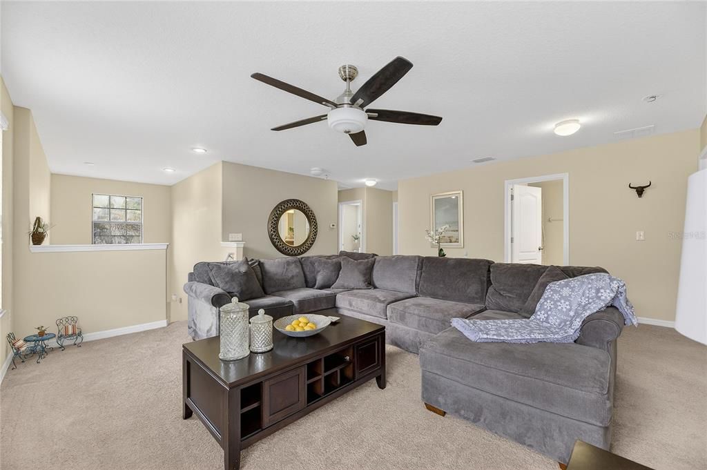 For Sale: $460,000 (4 beds, 2 baths, 2276 Square Feet)