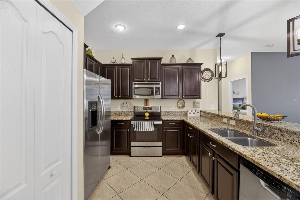 For Sale: $460,000 (4 beds, 2 baths, 2276 Square Feet)