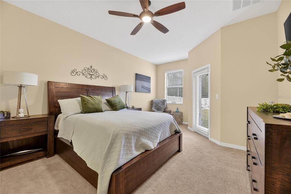 For Sale: $460,000 (4 beds, 2 baths, 2276 Square Feet)