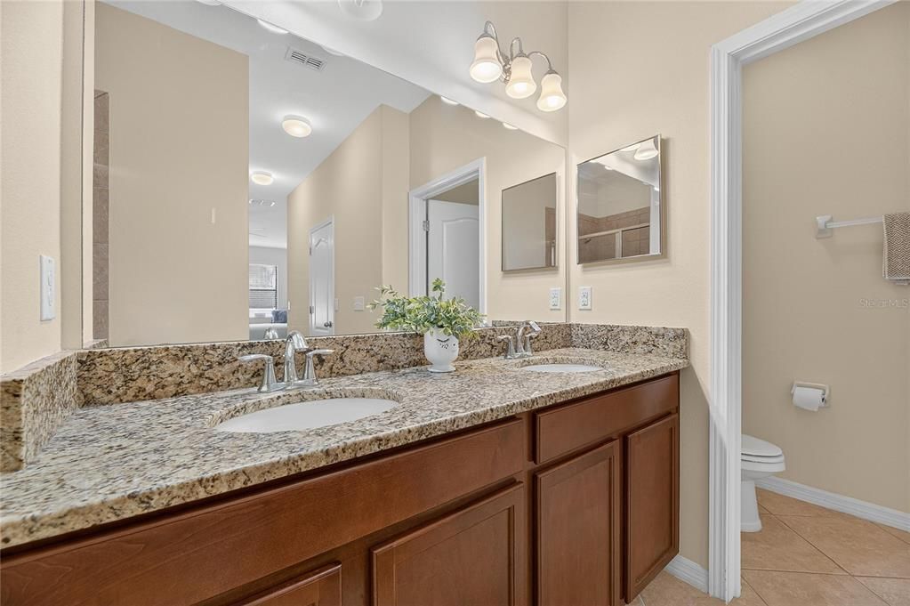 For Sale: $460,000 (4 beds, 2 baths, 2276 Square Feet)