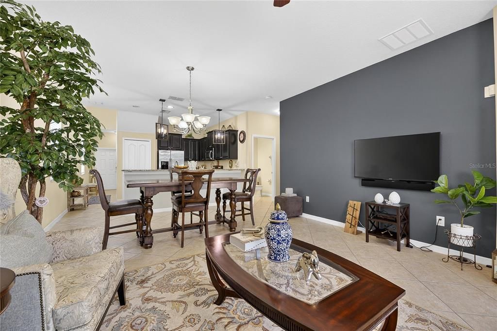 For Sale: $460,000 (4 beds, 2 baths, 2276 Square Feet)