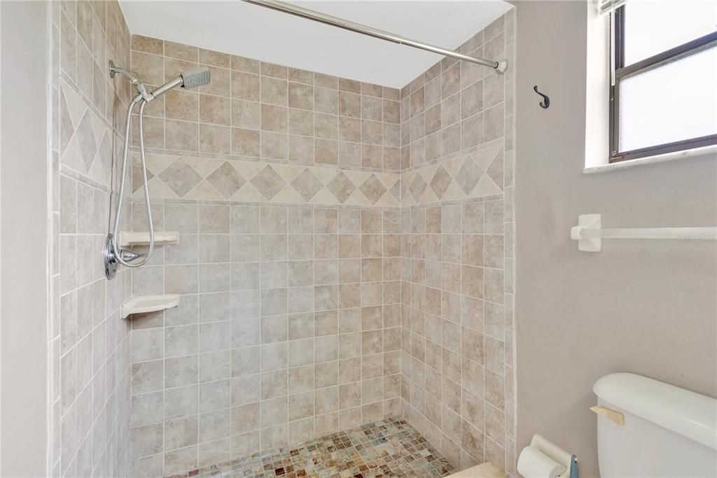 En Renta: $4,000 (3 camas, 2 baños, 1801 Pies cuadrados)