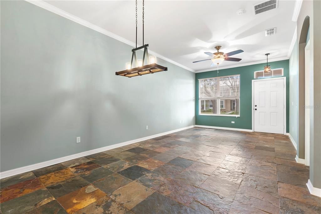 На продажу: $339,775 (2 спален, 2 ванн, 1068 Квадратных фут)