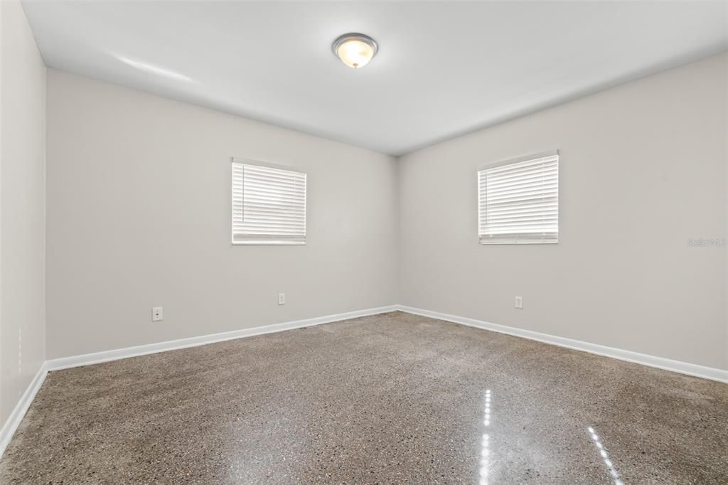 For Sale: $310,000 (3 beds, 1 baths, 1064 Square Feet)