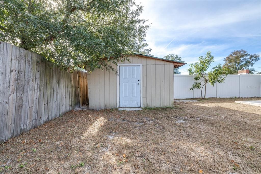 For Sale: $310,000 (3 beds, 1 baths, 1064 Square Feet)