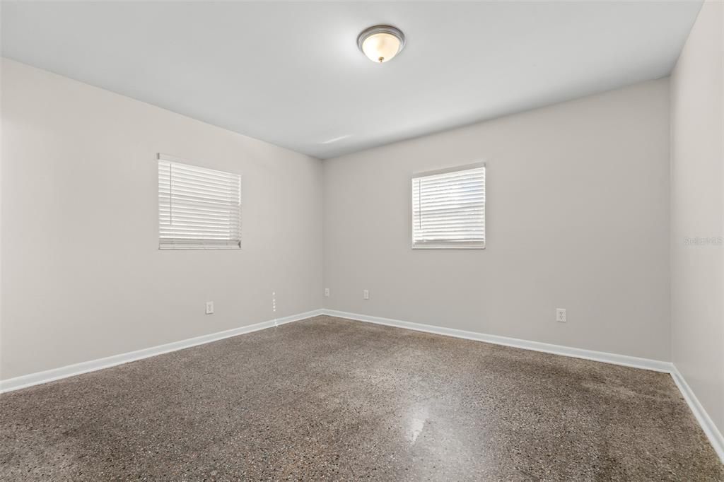 For Sale: $310,000 (3 beds, 1 baths, 1064 Square Feet)