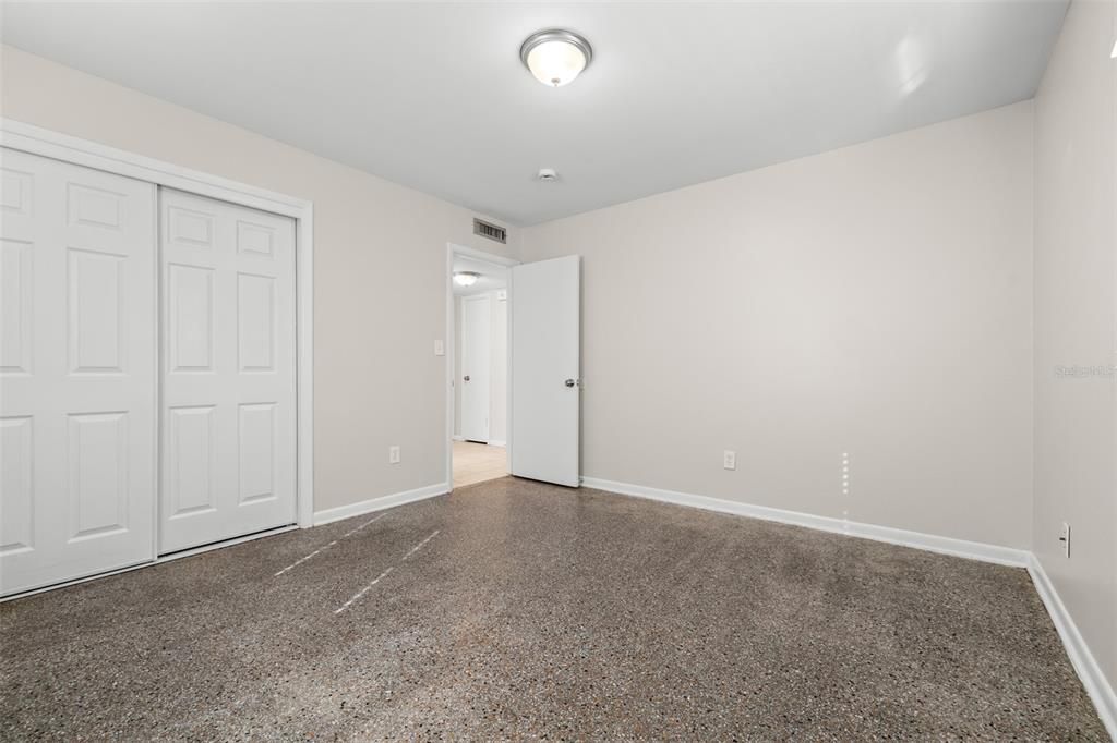 For Sale: $310,000 (3 beds, 1 baths, 1064 Square Feet)