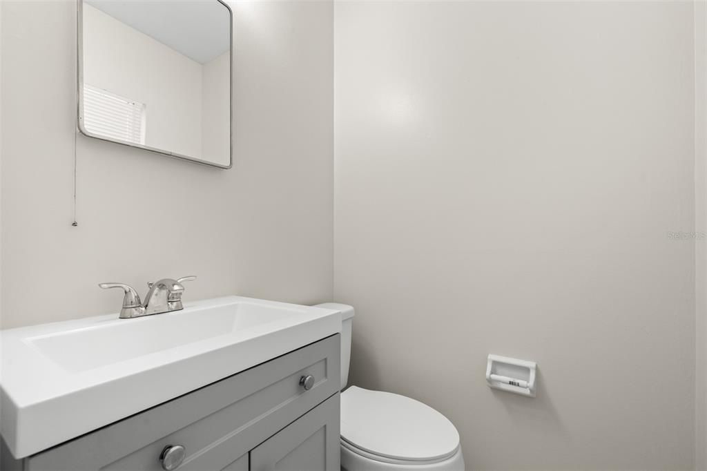 For Sale: $310,000 (3 beds, 1 baths, 1064 Square Feet)