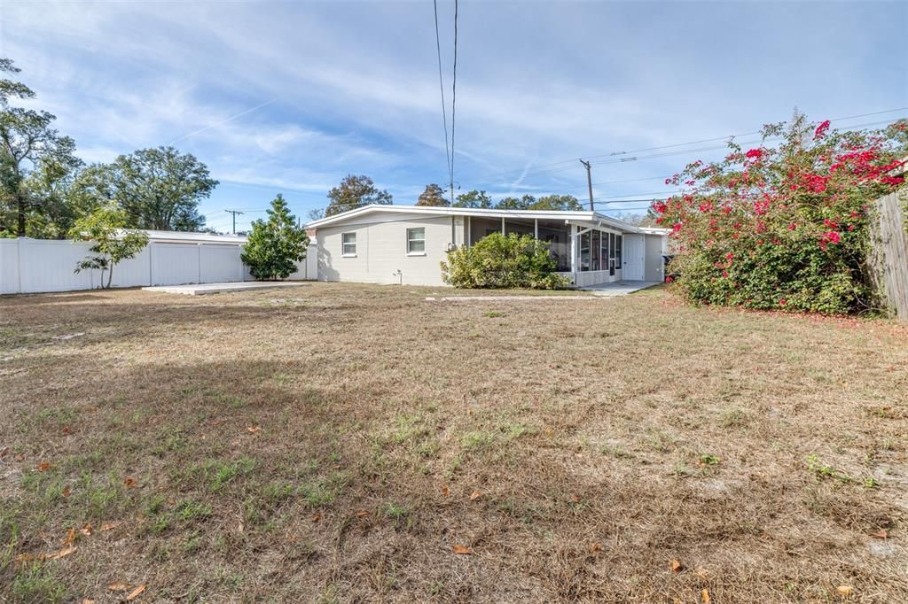 For Sale: $310,000 (3 beds, 1 baths, 1064 Square Feet)