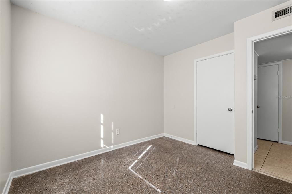 For Sale: $310,000 (3 beds, 1 baths, 1064 Square Feet)