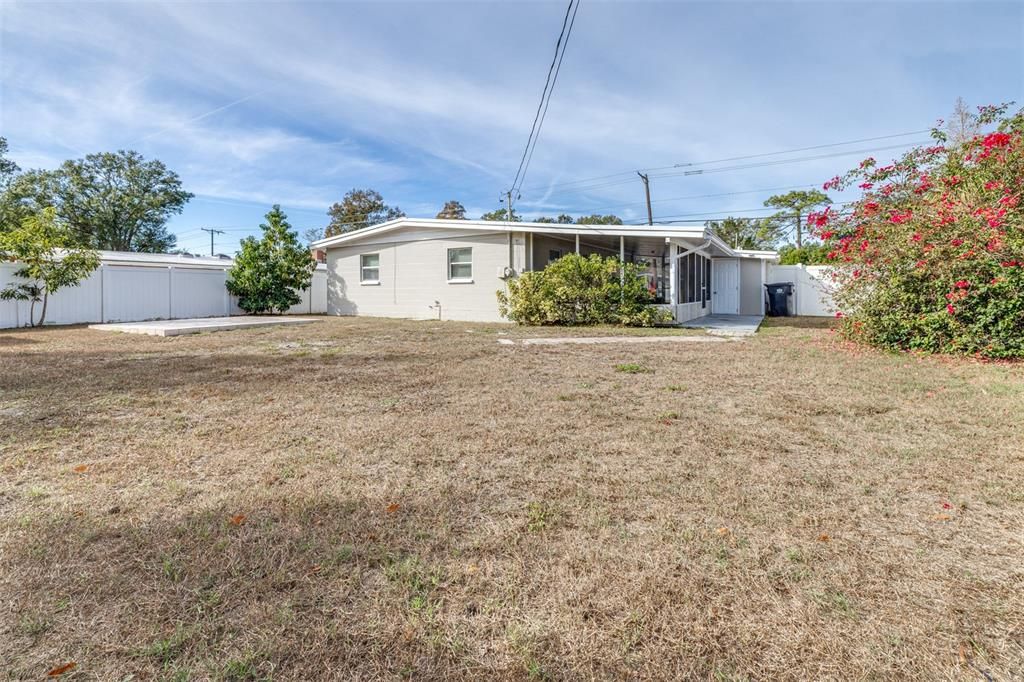 For Sale: $310,000 (3 beds, 1 baths, 1064 Square Feet)