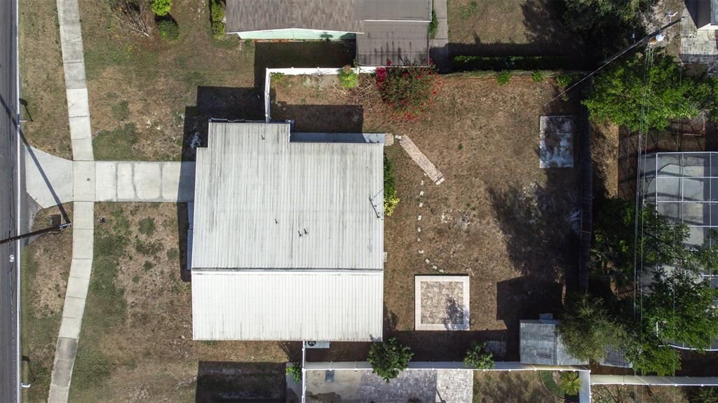 For Sale: $310,000 (3 beds, 1 baths, 1064 Square Feet)