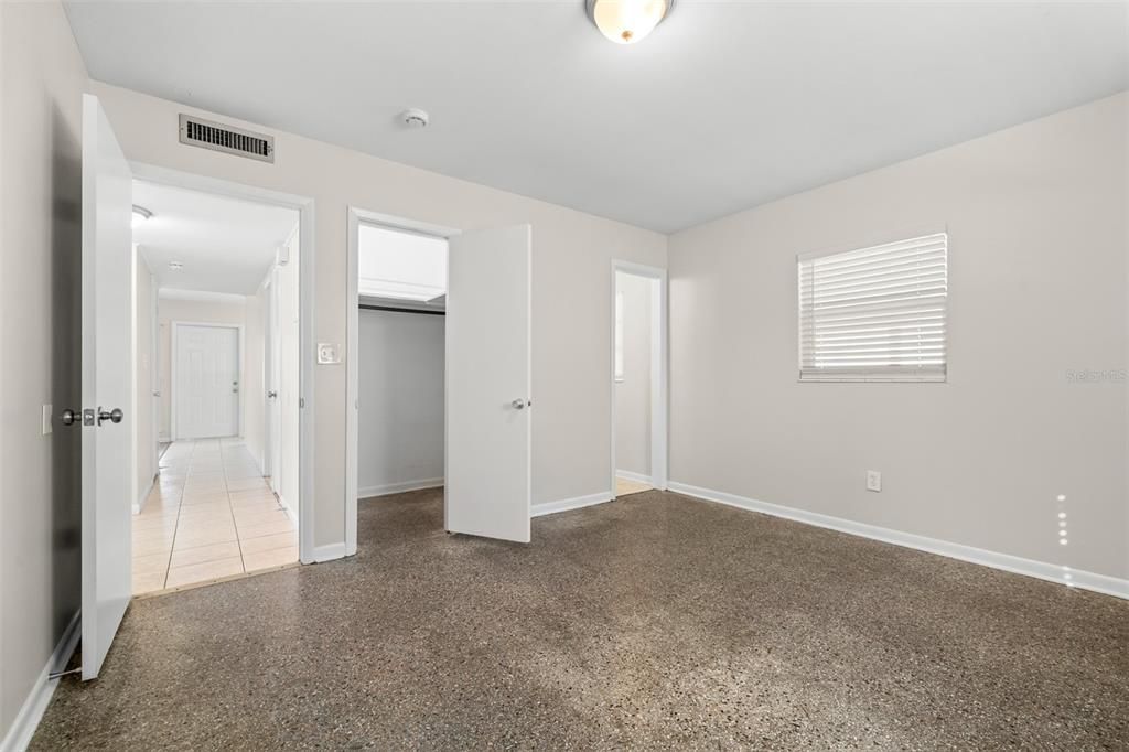 For Sale: $310,000 (3 beds, 1 baths, 1064 Square Feet)