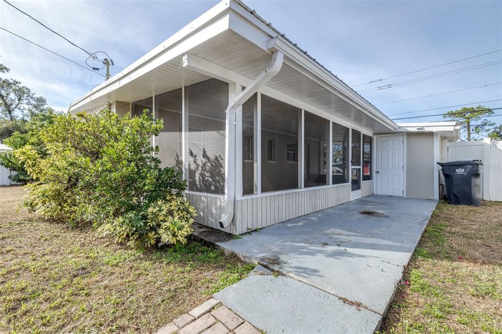 For Sale: $310,000 (3 beds, 1 baths, 1064 Square Feet)