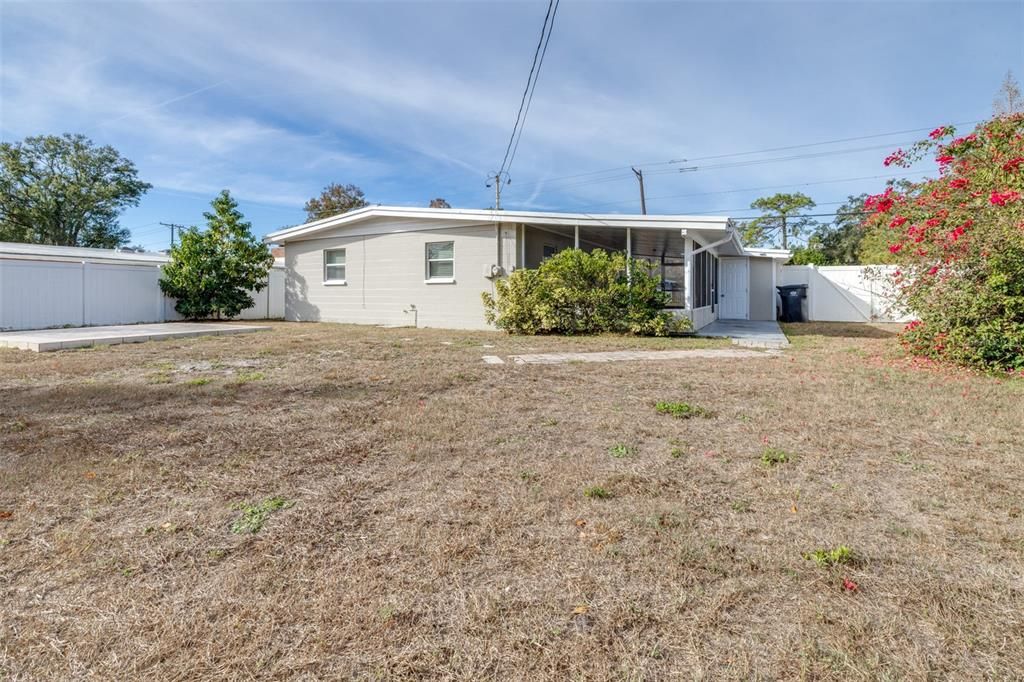 For Sale: $310,000 (3 beds, 1 baths, 1064 Square Feet)