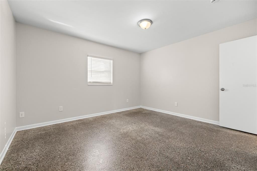 For Sale: $310,000 (3 beds, 1 baths, 1064 Square Feet)