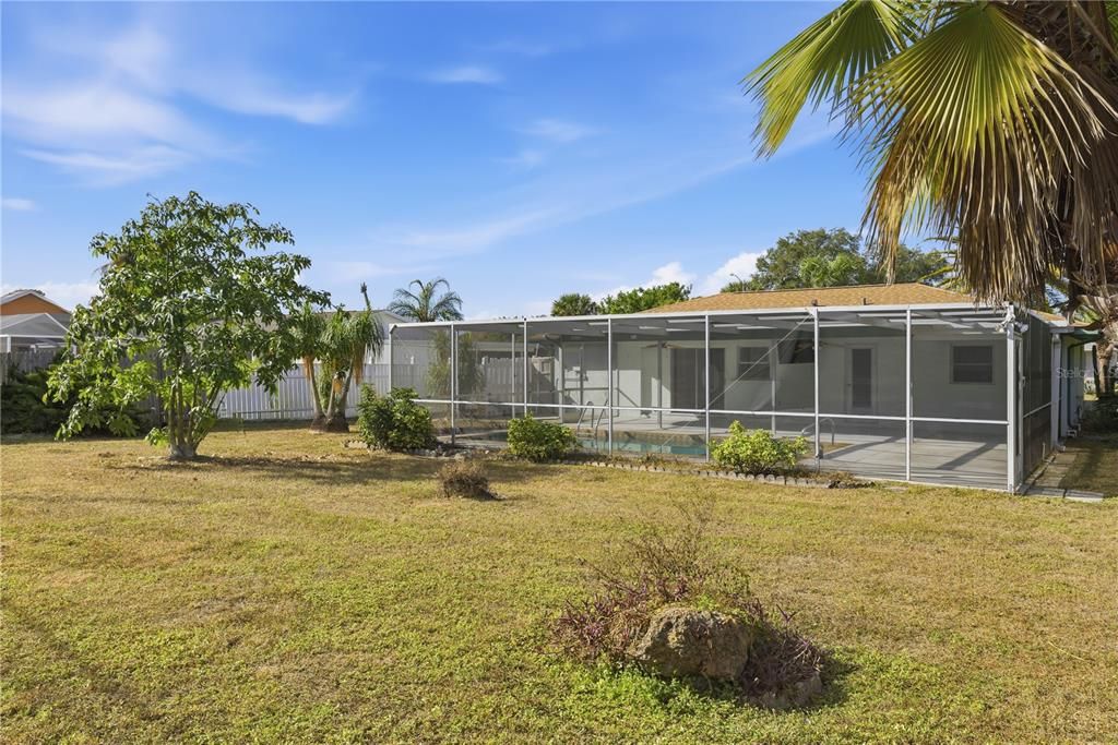 На продажу: $229,900 (3 спален, 2 ванн, 1184 Квадратных фут)