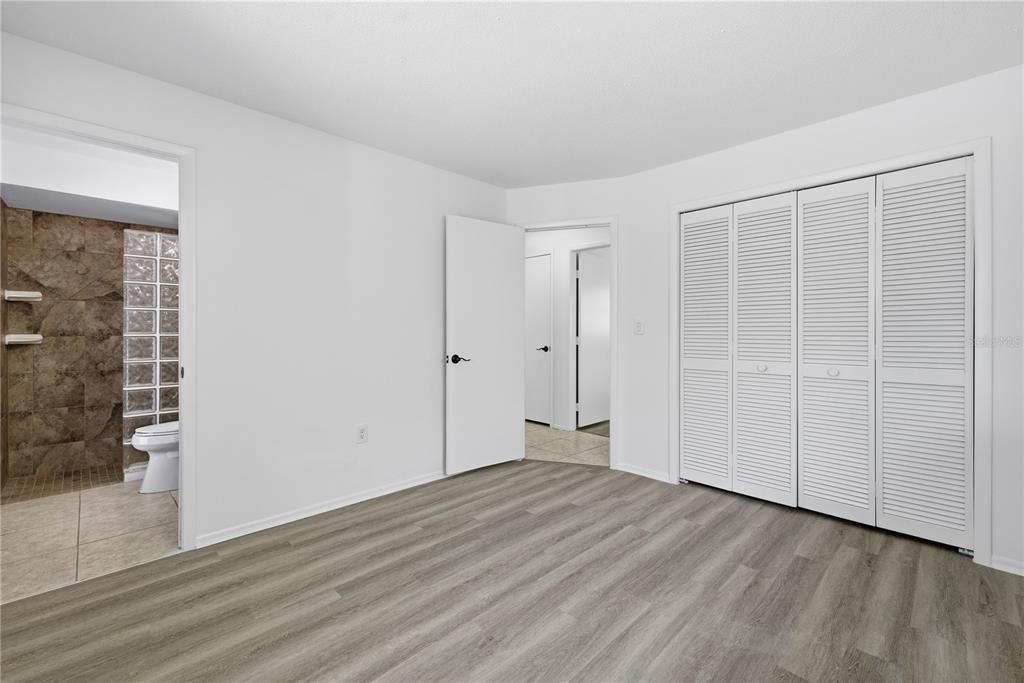 На продажу: $229,900 (3 спален, 2 ванн, 1184 Квадратных фут)