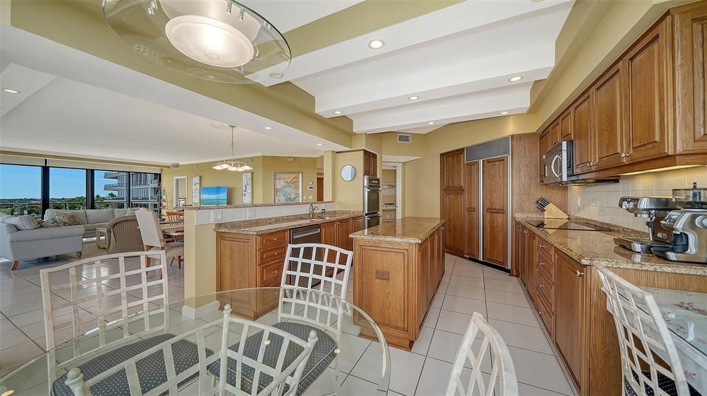 待售: $1,948,000 (3 贝兹, 2 浴室, 2375 平方英尺)