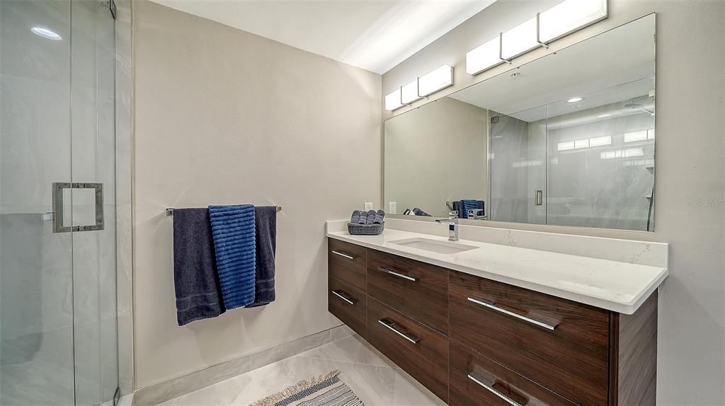 待售: $1,948,000 (3 贝兹, 2 浴室, 2375 平方英尺)