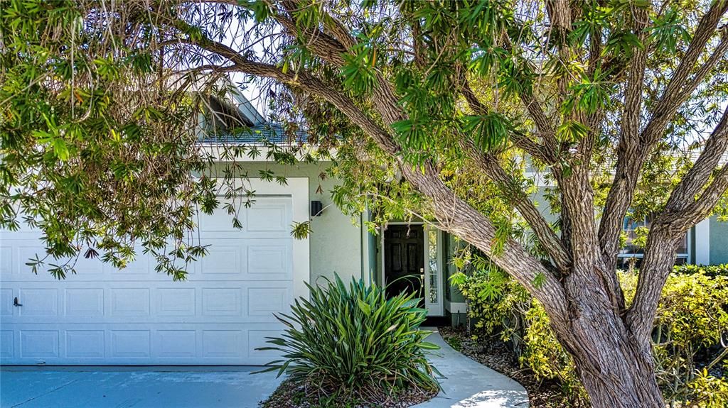 For Sale: $589,000 (3 beds, 2 baths, 1849 Square Feet)