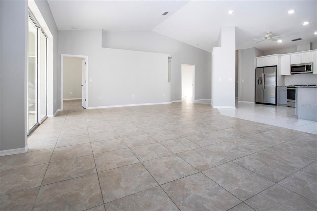 For Sale: $589,000 (3 beds, 2 baths, 1849 Square Feet)