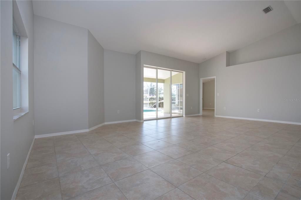 For Sale: $589,000 (3 beds, 2 baths, 1849 Square Feet)