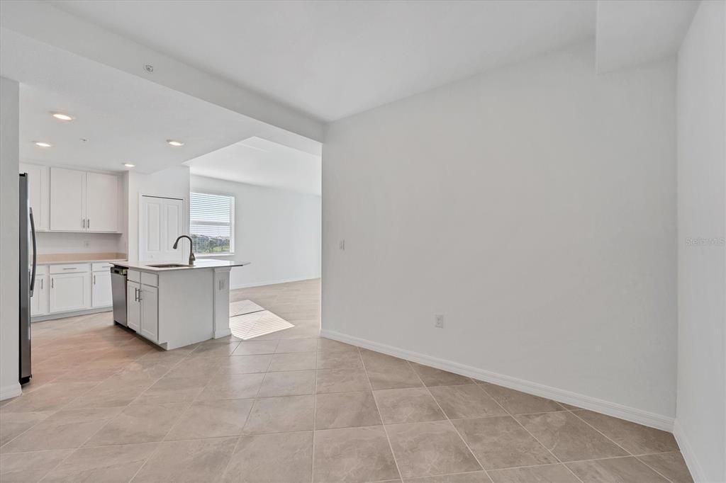 На продажу: $389,000 (3 спален, 2 ванн, 1301 Квадратных фут)