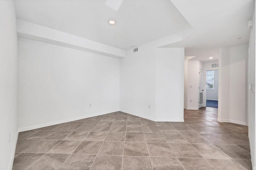 На продажу: $389,000 (3 спален, 2 ванн, 1301 Квадратных фут)