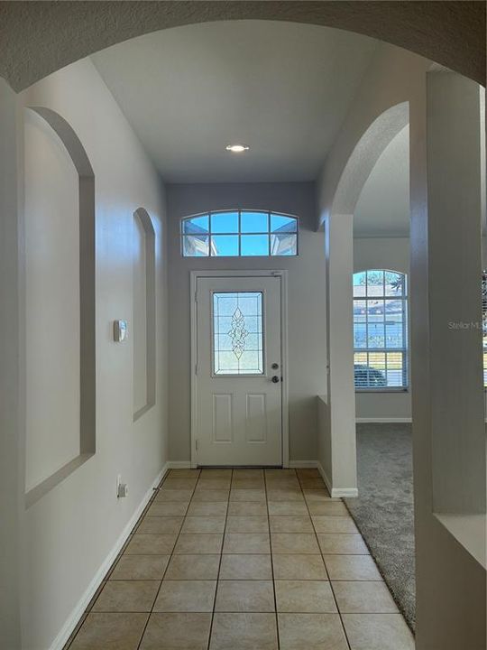 For Rent: $2,600 (4 beds, 2 baths, 2044 Square Feet)