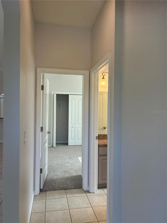 For Rent: $2,600 (4 beds, 2 baths, 2044 Square Feet)