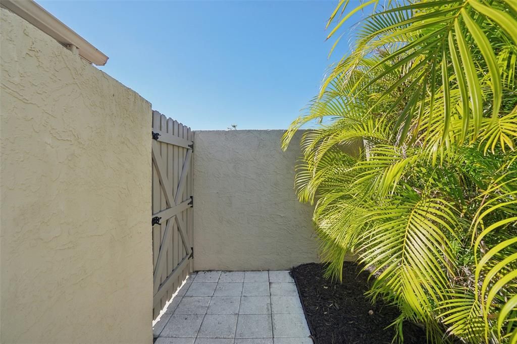 For Sale: $549,000 (4 beds, 2 baths, 1903 Square Feet)