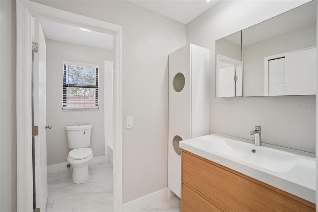 For Sale: $549,000 (4 beds, 2 baths, 1903 Square Feet)