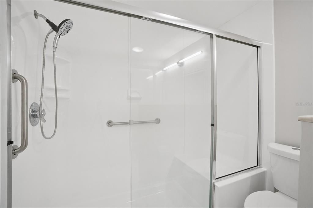 For Sale: $549,000 (4 beds, 2 baths, 1903 Square Feet)