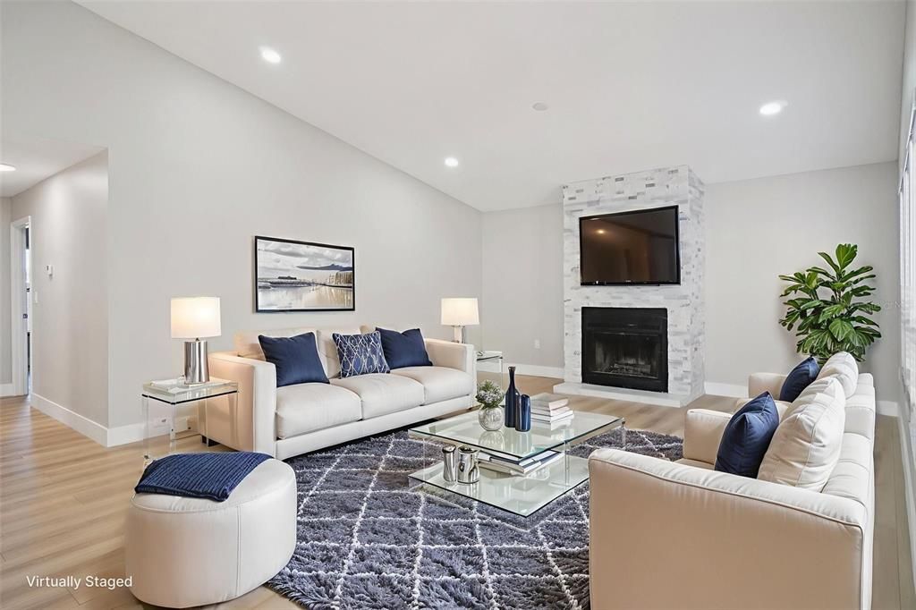 For Sale: $549,000 (4 beds, 2 baths, 1903 Square Feet)