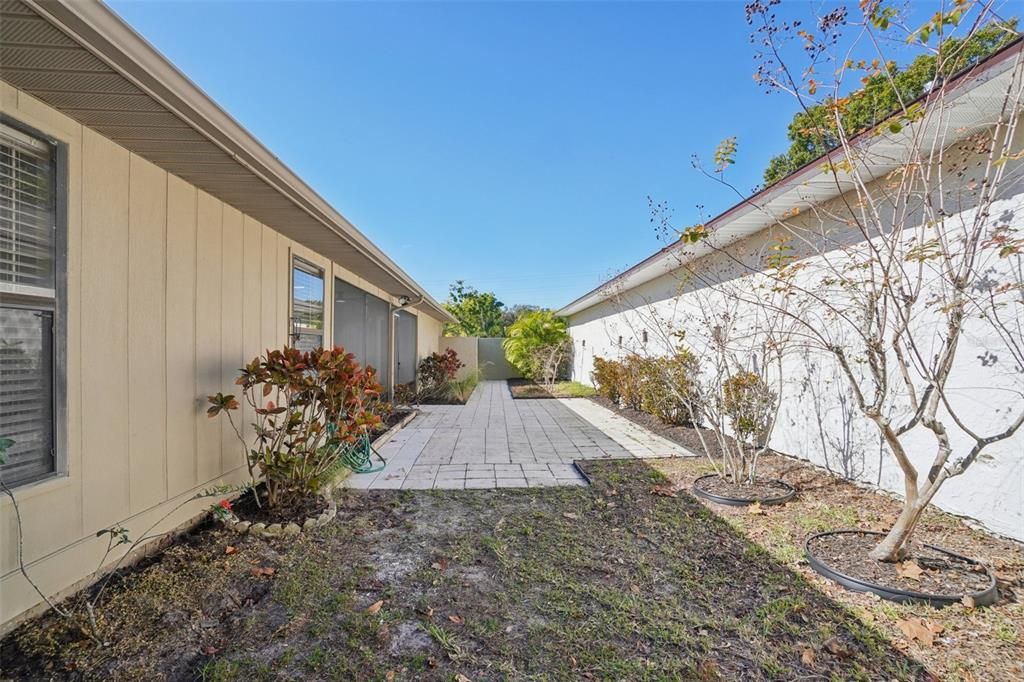 For Sale: $549,000 (4 beds, 2 baths, 1903 Square Feet)