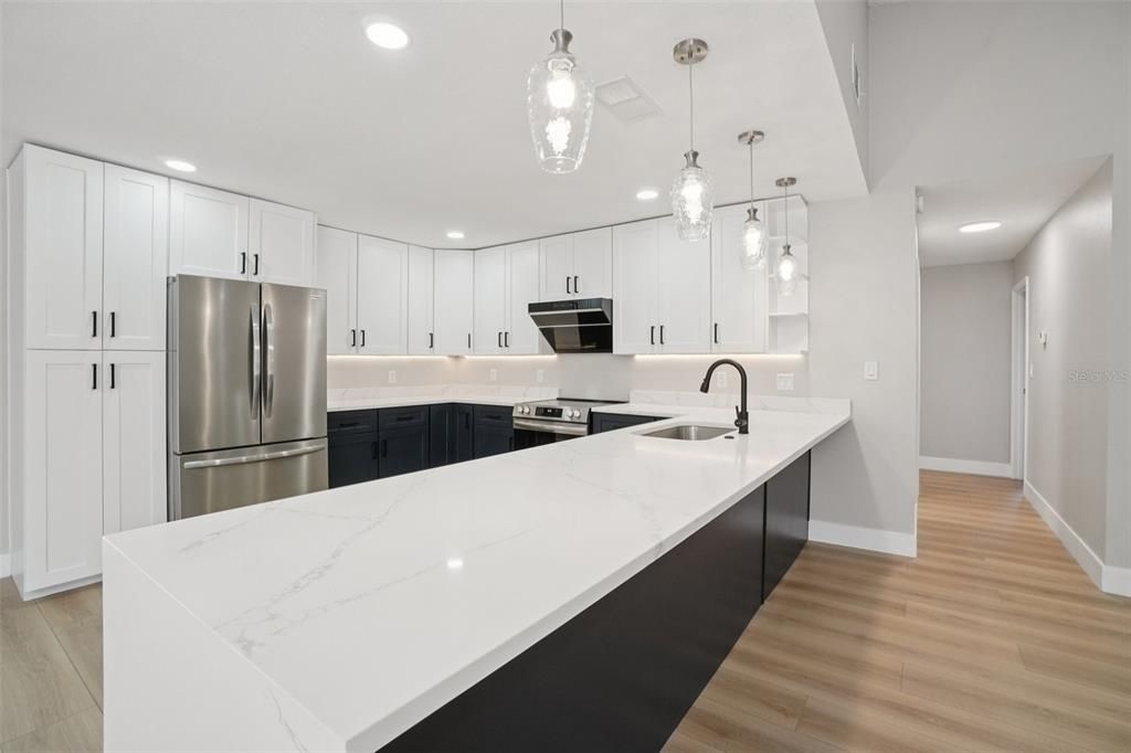 For Sale: $549,000 (4 beds, 2 baths, 1903 Square Feet)