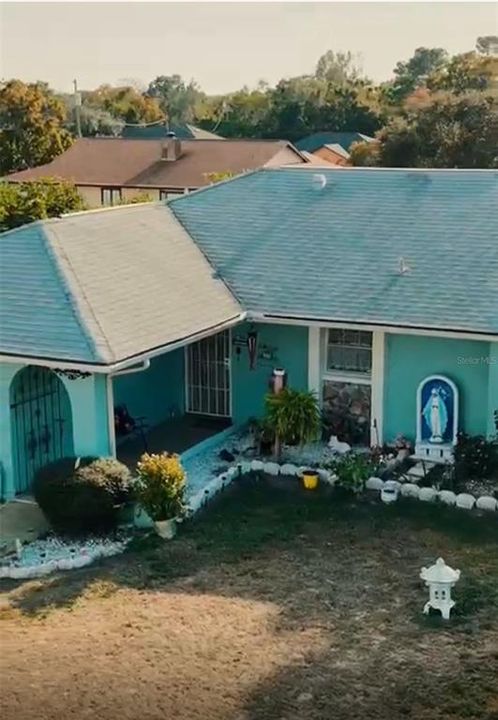 For Sale: $255,000 (3 beds, 2 baths, 1070 Square Feet)