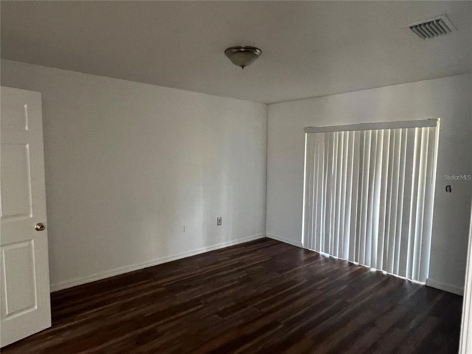 For Rent: $1,800 (3 beds, 2 baths, 1475 Square Feet)