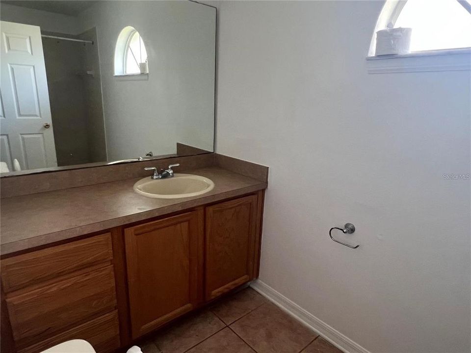 For Rent: $1,800 (3 beds, 2 baths, 1475 Square Feet)