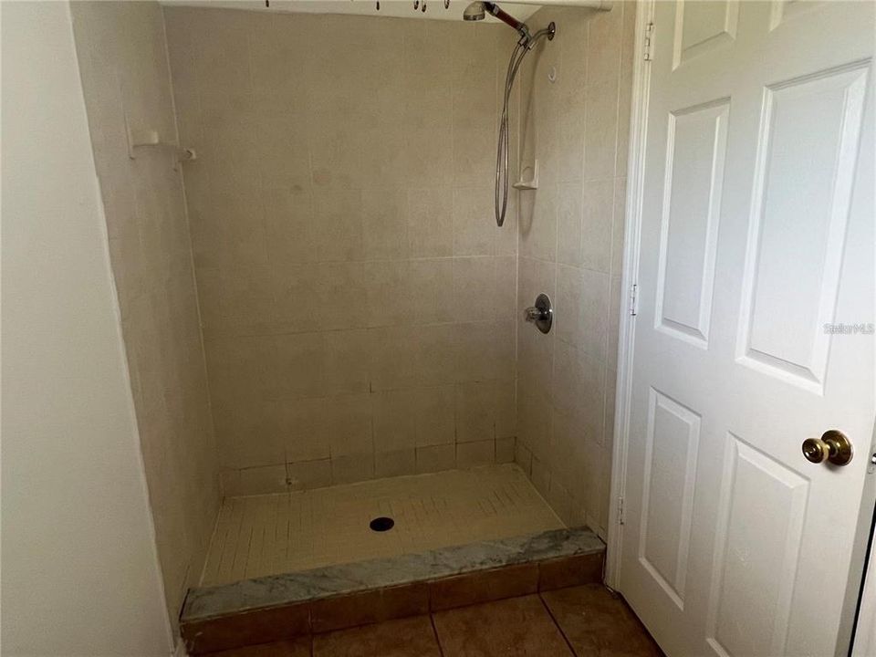 For Rent: $1,800 (3 beds, 2 baths, 1475 Square Feet)