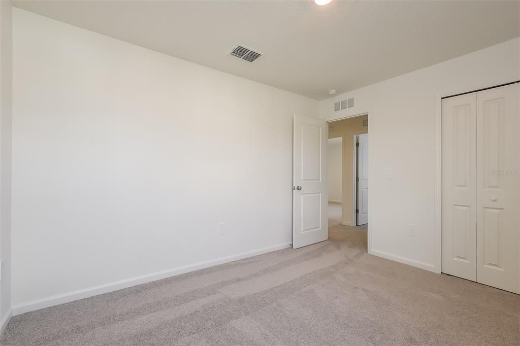 出租: $2,350 (6 贝兹, 2 浴室, 2463 平方英尺)