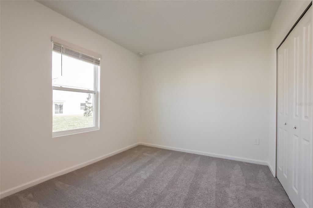 出租: $2,350 (6 贝兹, 2 浴室, 2463 平方英尺)