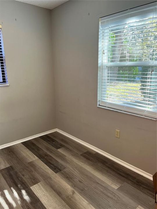 For Sale: $339,000 (3 beds, 2 baths, 1251 Square Feet)