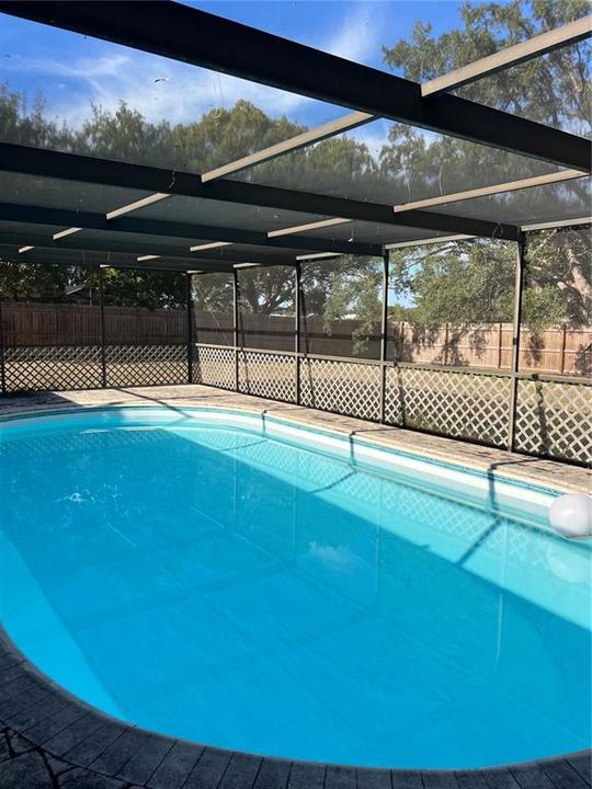 For Sale: $339,000 (3 beds, 2 baths, 1251 Square Feet)